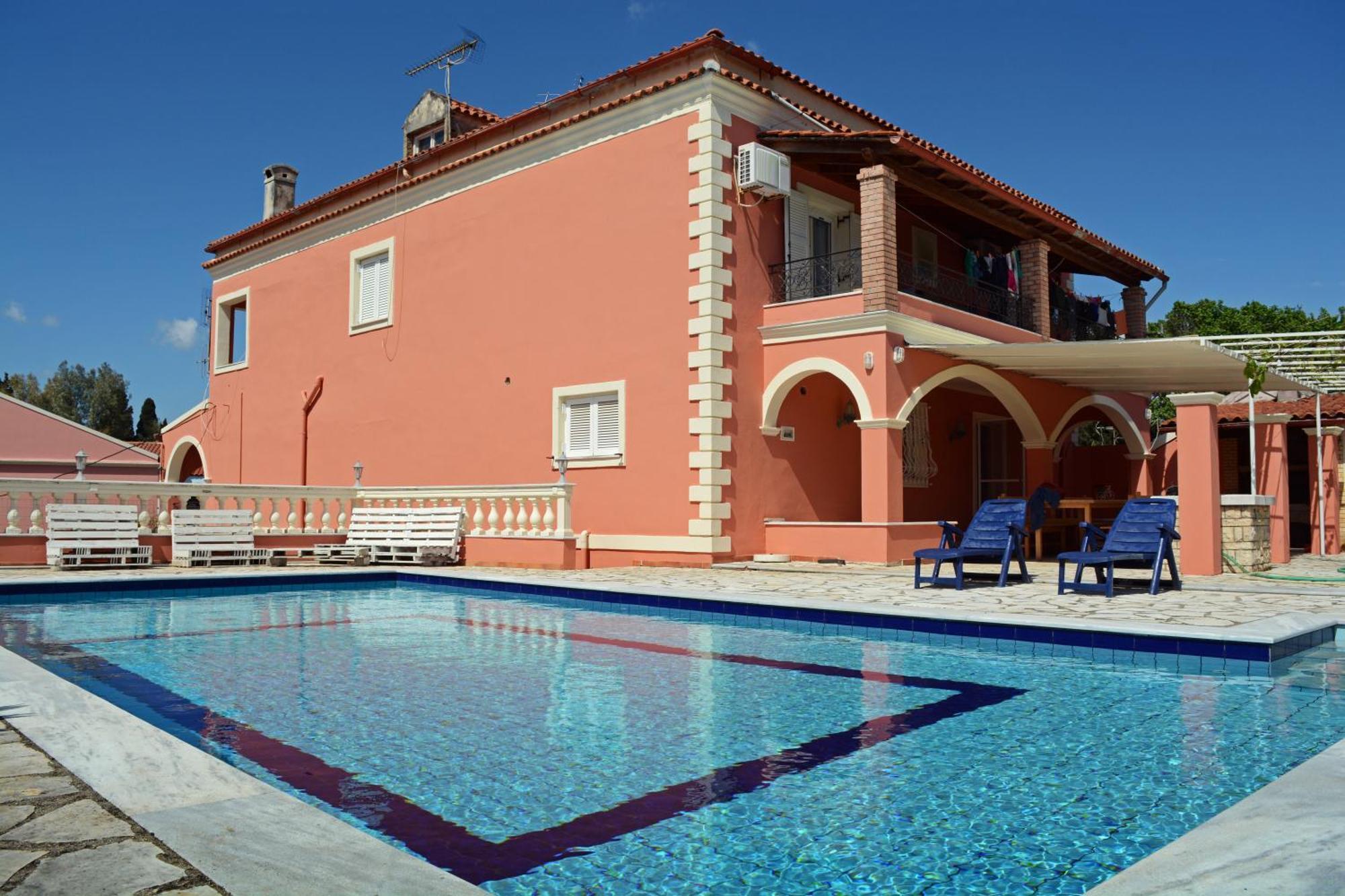 Villa Elektra's Dreamworld *